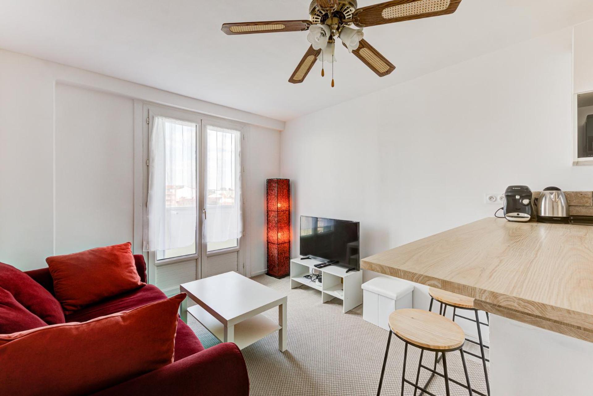 Отель Le Central - Chambre Privative Avec Salon Et Terrasse Privee Тулуза Экстерьер фото